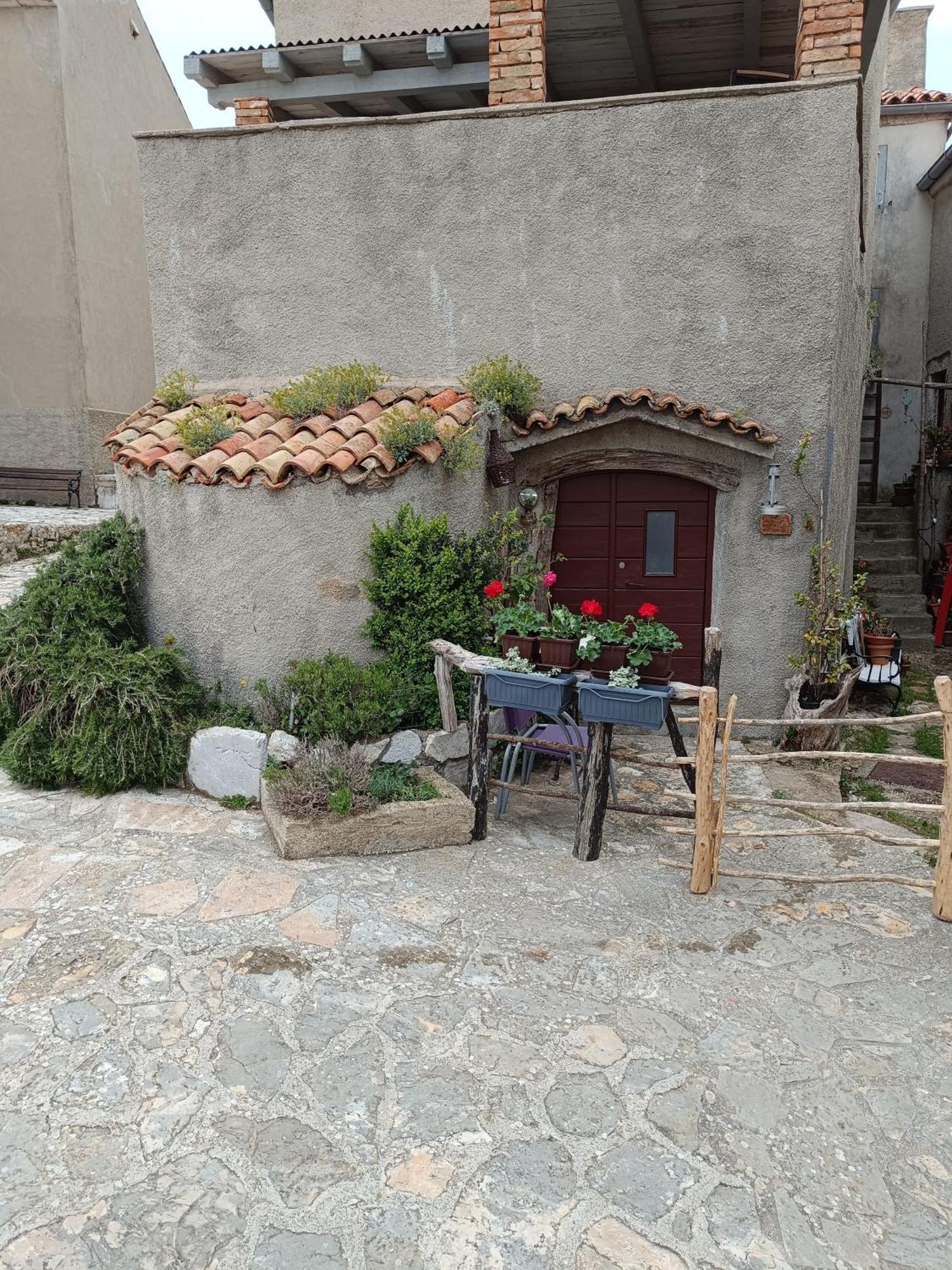 Hobbit House Lubenice Dış mekan fotoğraf